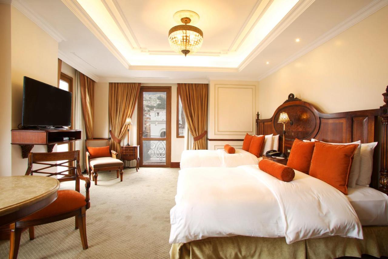 Plaza Grande Hotel 키토 외부 사진