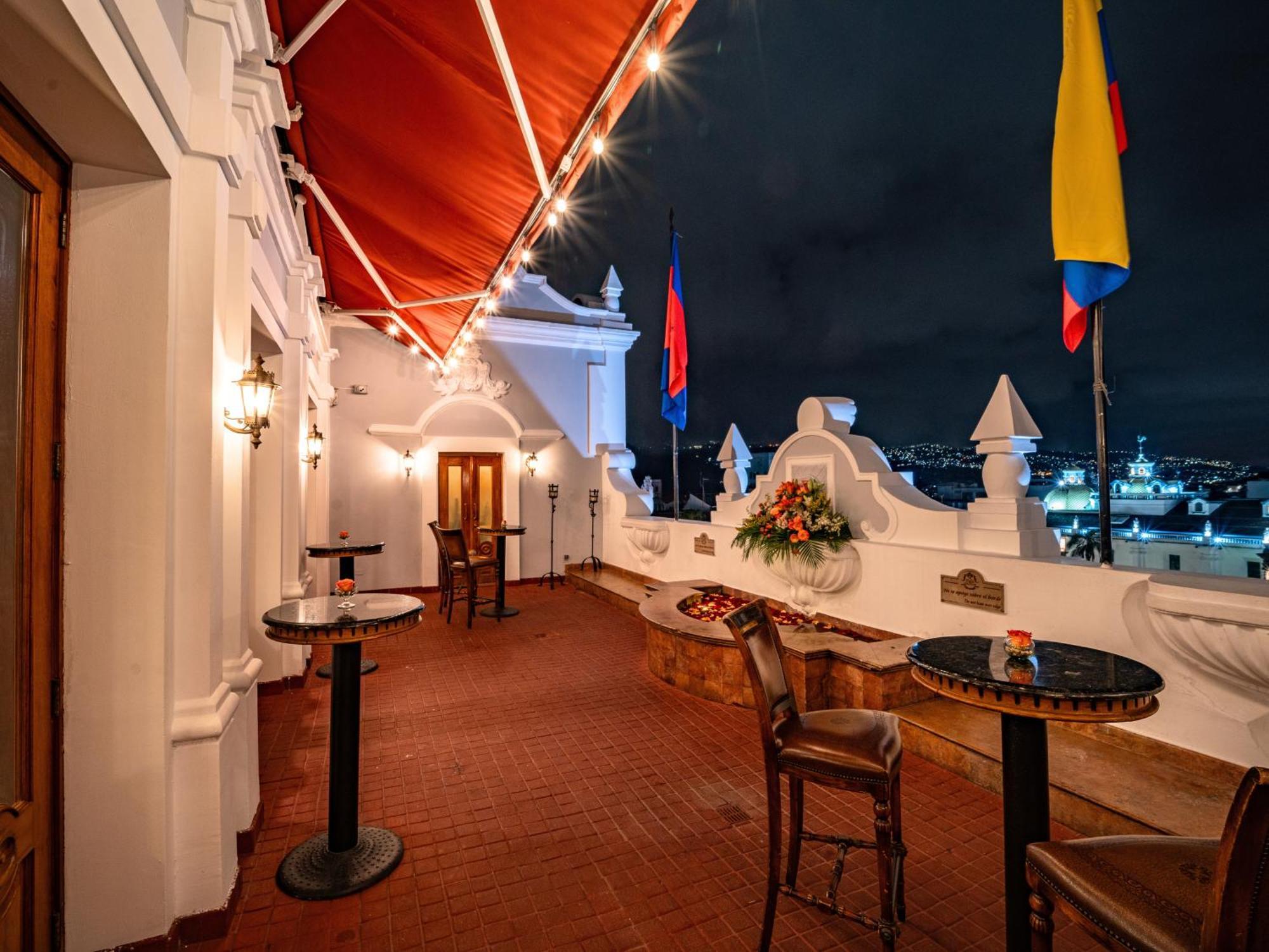 Plaza Grande Hotel 키토 외부 사진