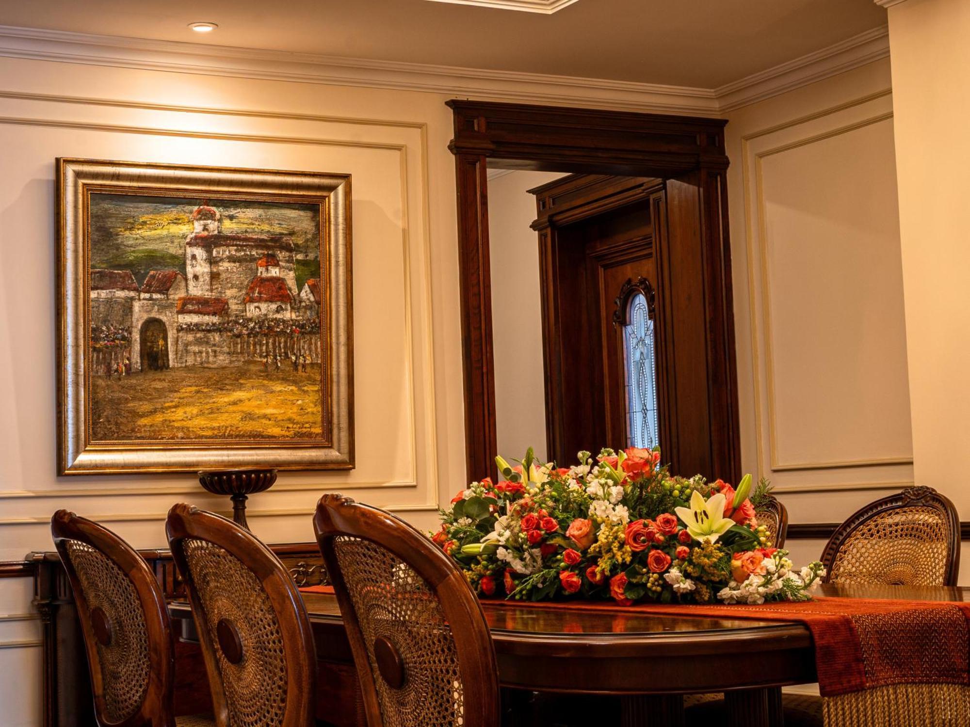 Plaza Grande Hotel 키토 외부 사진